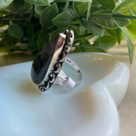 925 Labradorite Ring (Size 8.5) - Picture 3 of 5
